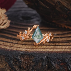 Dazzling Kite Cut Natural Moss Agate Engagement Ring