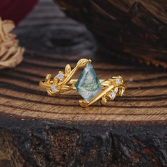 Dazzling Kite Cut Natural Moss Agate Engagement Ring
