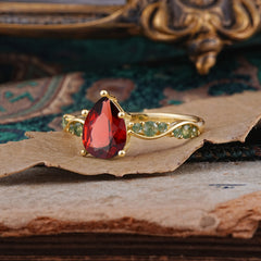 5 Prong Luxury Pear-Cut Garnet Engagement Ring