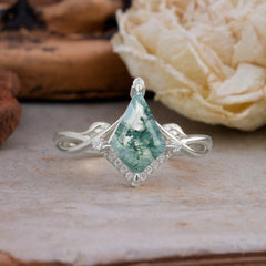 Elegant Kite Cut Moss Agate Engagement Ring for Women
