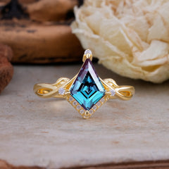 Elegant Kite Cut Alexandrite Engagement Ring for Women