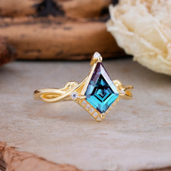 Elegant Kite Cut Alexandrite Engagement Ring for Women