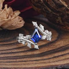 Kite Cut Gold Leaf Sapphire Engagement Ring for Women