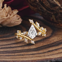 Kite Cut Gold Leaf Lab Diamond Engagement Ring for Women