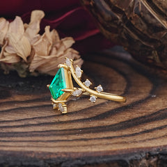Kite Cut Gold Leaf Emerald Engagement Ring for Women