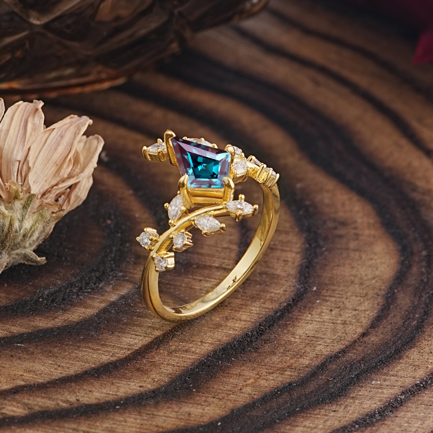 Kite Cut GoldAlexandrite Engagement Ring for Women     - Additional view