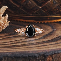 Nature-Inspired Pear-Shaped Classic Black Onyx Ring for Engagement and Weddings