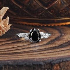 Nature-Inspired Pear-Shaped Classic Black Onyx Ring for Engagement and Weddings