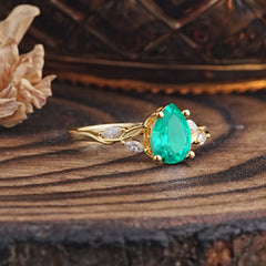 Nature-Inspired Pear-Shaped Classic Emerald Ring for Engagement and Weddings
