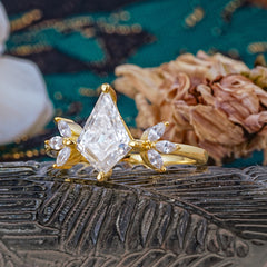 Minimalist Luxe 4-Prong Kite-Cut Moissanite Engagement Ring