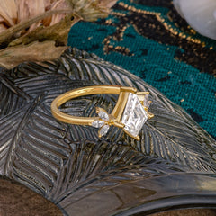 Minimalist Luxe 4-Prong Kite-Cut Moissanite Engagement Ring