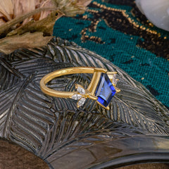 Minimalist Luxe 4-Prong Kite-Cut Sapphire Engagement Ring