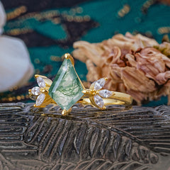 Minimalist Luxe 4-Prong Kite-Cut Natural Moss Agate Engagement Ring