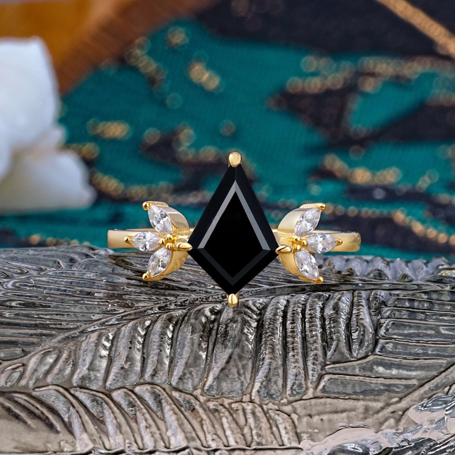 Minimalist Luxe 4-Prong Kite-Cut Black Onyx Engagement Ring