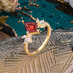 Minimalist Luxe 4-Prong Kite-Cut Natural Garnet Engagement Ring
