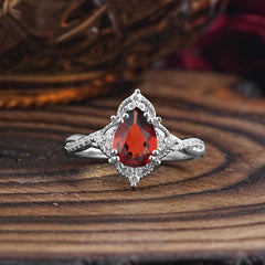 Nature Leaf Ring Pear Cut Garnet Engagement Ring