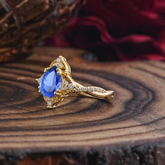 Nature Leaf Ring Pear Cut Sapphire Engagement Ring