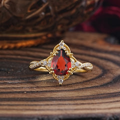 Nature Leaf Ring Pear Cut Garnet Engagement Ring