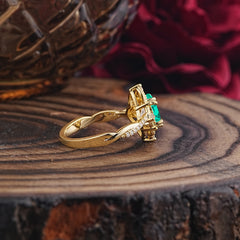 Nature Leaf Ring Pear Cut Emerald Engagement Ring