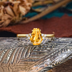 Minimalist 4-Prong Coffin-Cut Citrine Engagement Ring