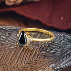Minimalist 4-Prong Coffin-Cut Black Onyx Engagement Ring