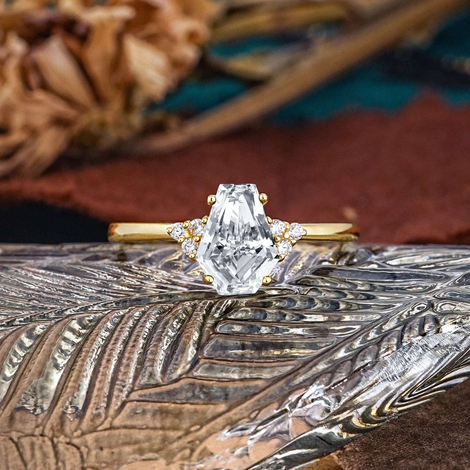 Minimalist 4-Prong Coffin-Cut Lab Diamond Engagement Ring