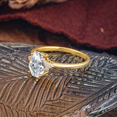 Minimalist 4-Prong Coffin-Cut Lab Diamond Engagement Ring