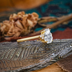 Minimalist 4-Prong Coffin-Cut Lab Diamond Engagement Ring