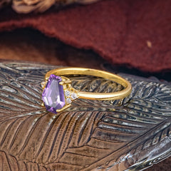 Minimalist 4-Prong Coffin-Cut Natural Amethyst Engagement Ring