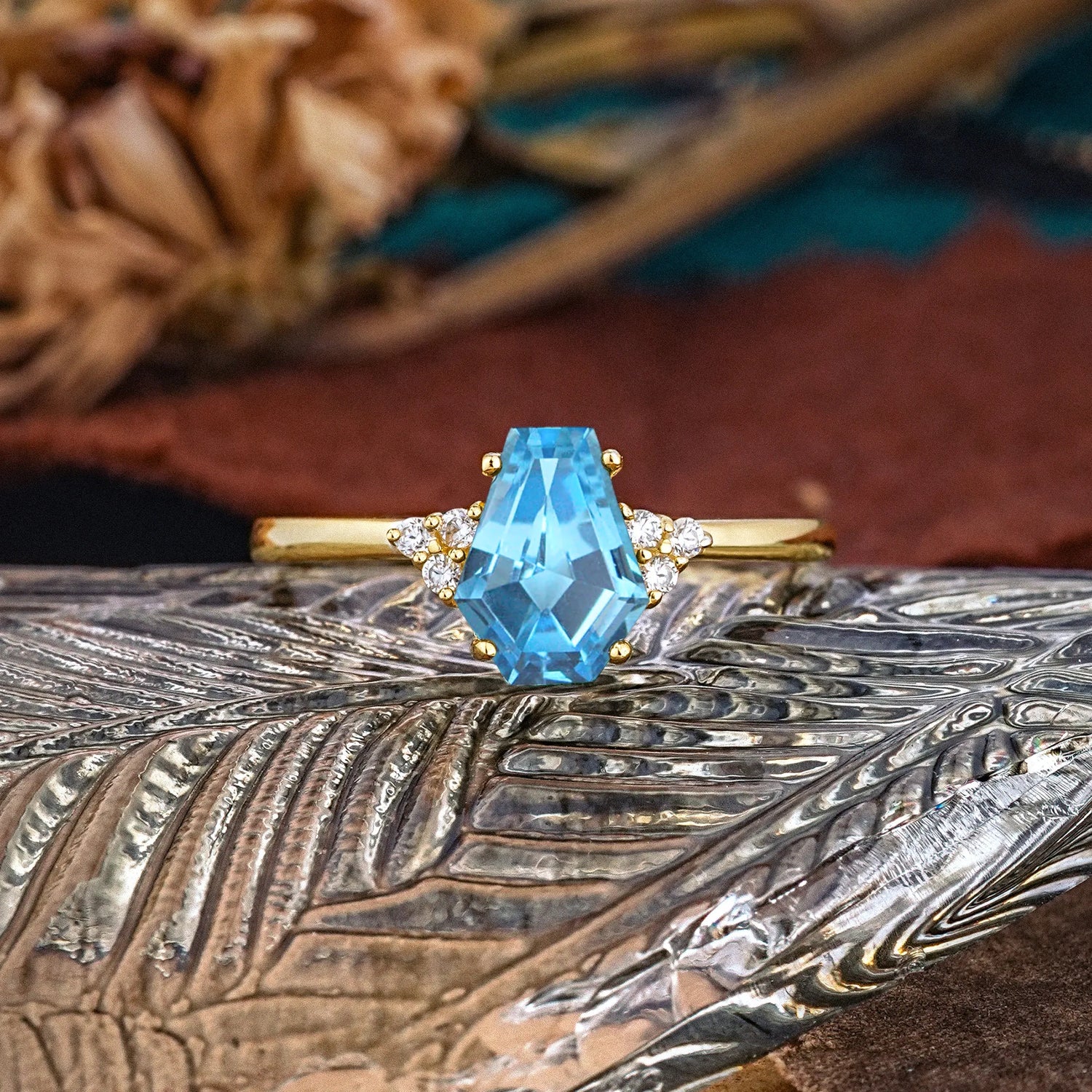 Minimalist 4-Prong Coffin-Cut Aquamarine Engagement Ring