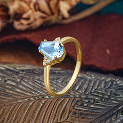 Minimalist 4-Prong Coffin-Cut Aquamarine Engagement Ring