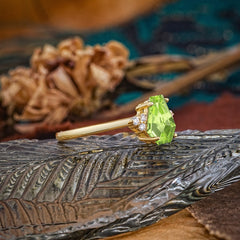 Minimalist 4-Prong Coffin-Cut Peridot Engagement Ring