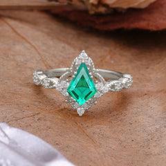 Vintage Luxe Kite-Cut Emerald Engagement Ring