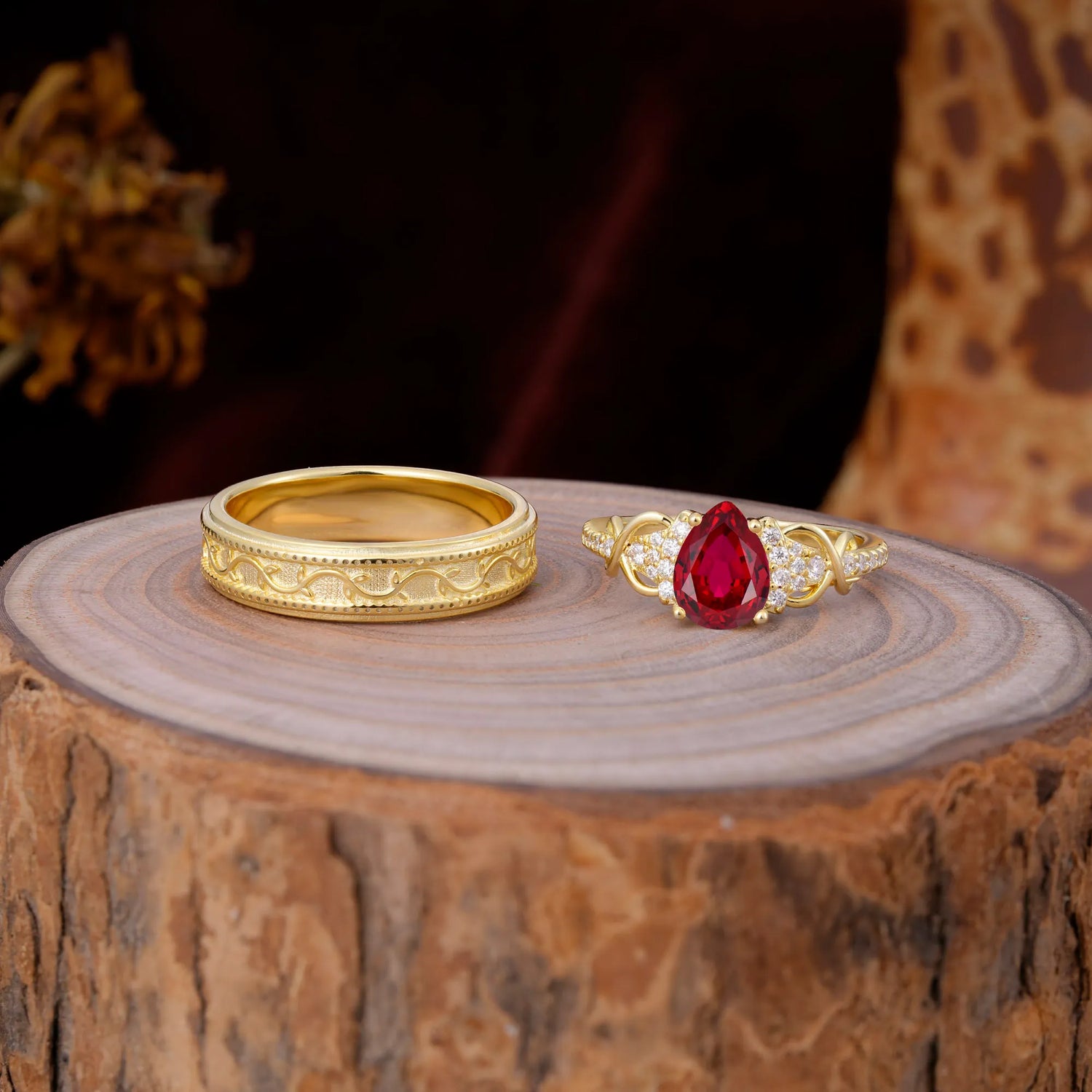 Luxurious Vintage 4-Prong Pear-Cut Ruby Wedding Couple Rings