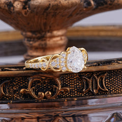 Luxury 4-Prong Pear-Shaped Moissanite Wedding Ring