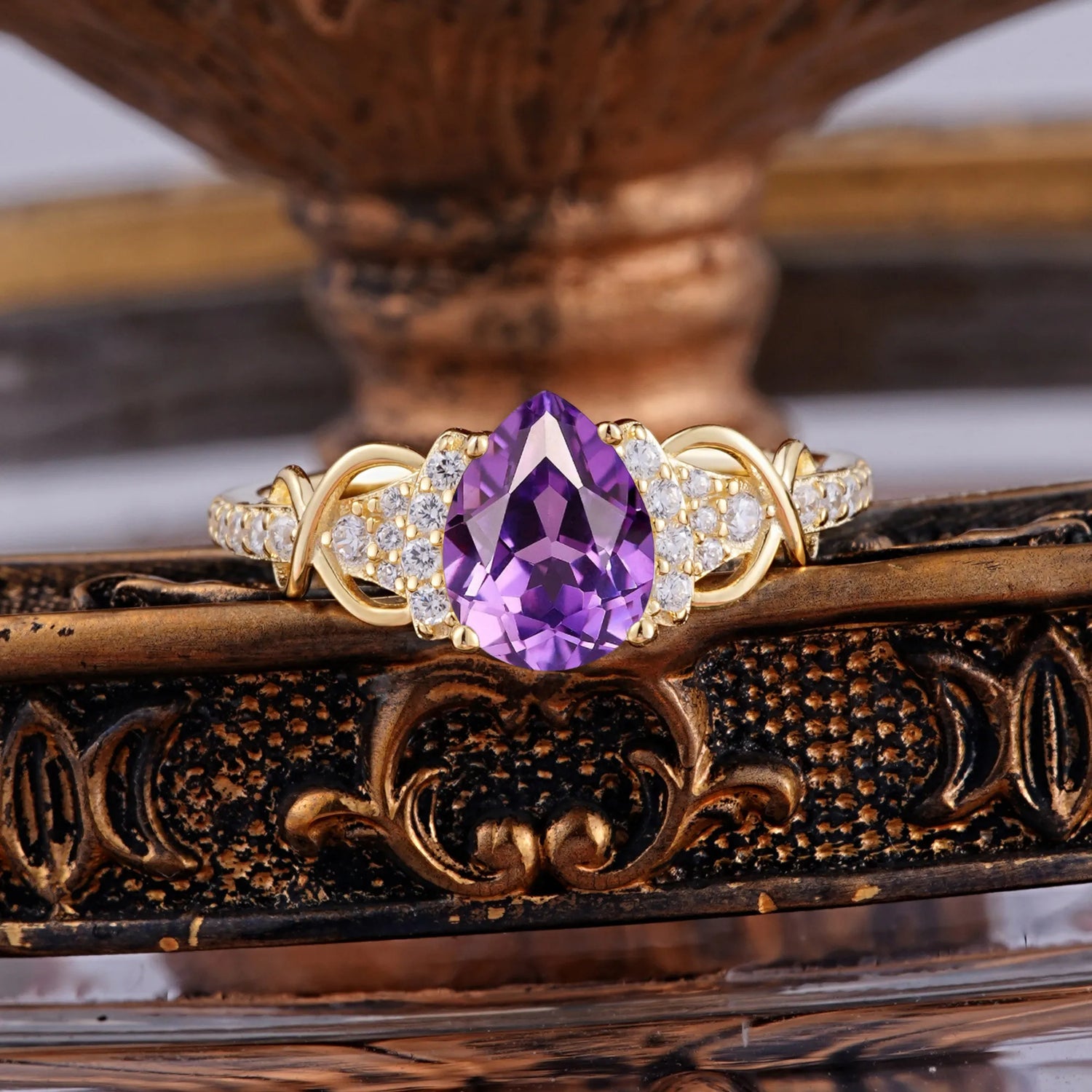 Luxury 4-Prong Pear-Shaped Amethyst Engagement Ring