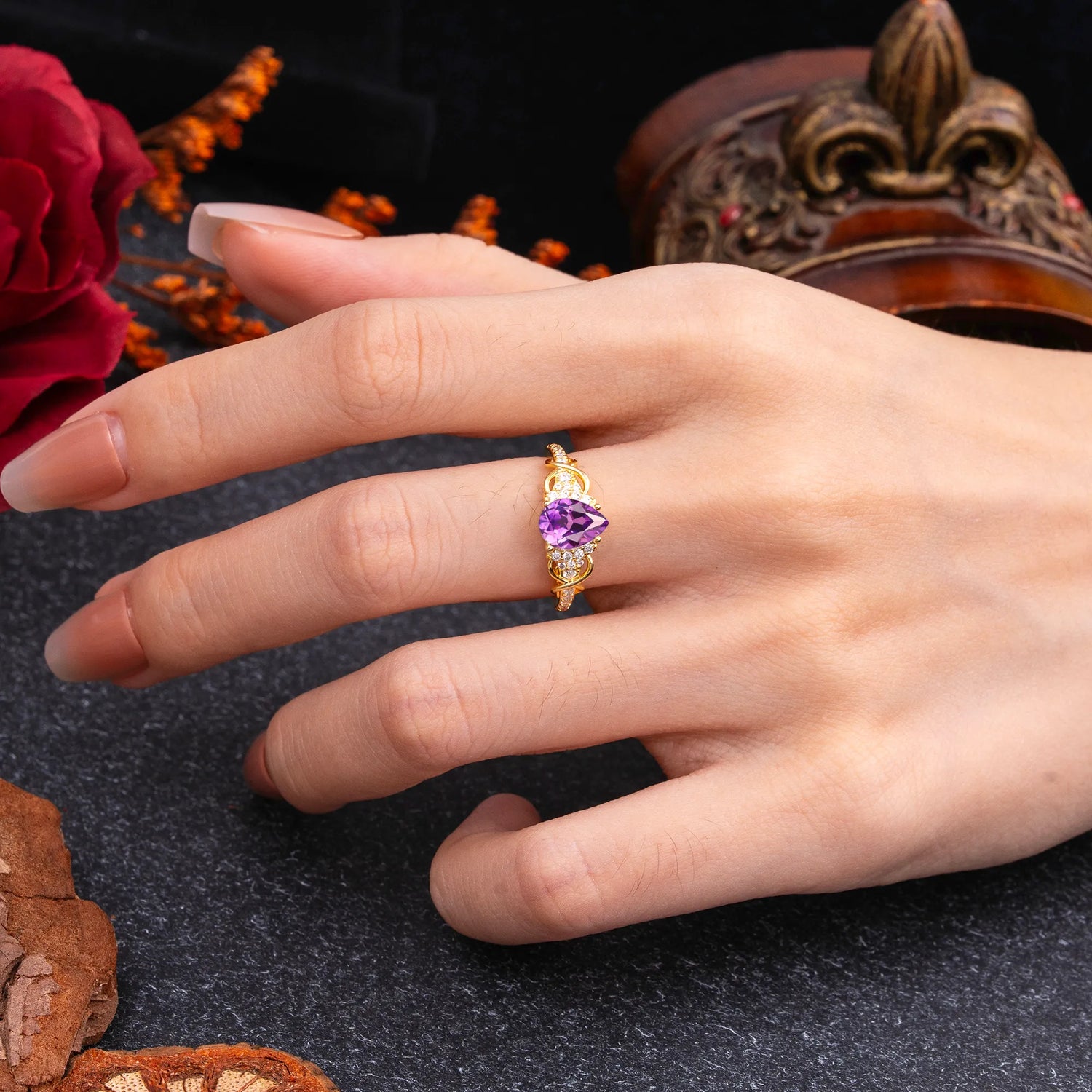 Luxury 4-Prong Pear-Shaped Amethyst Engagement Ring