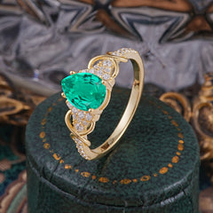 Luxury 4-Prong Pear-Shaped Emerald Wedding Ring