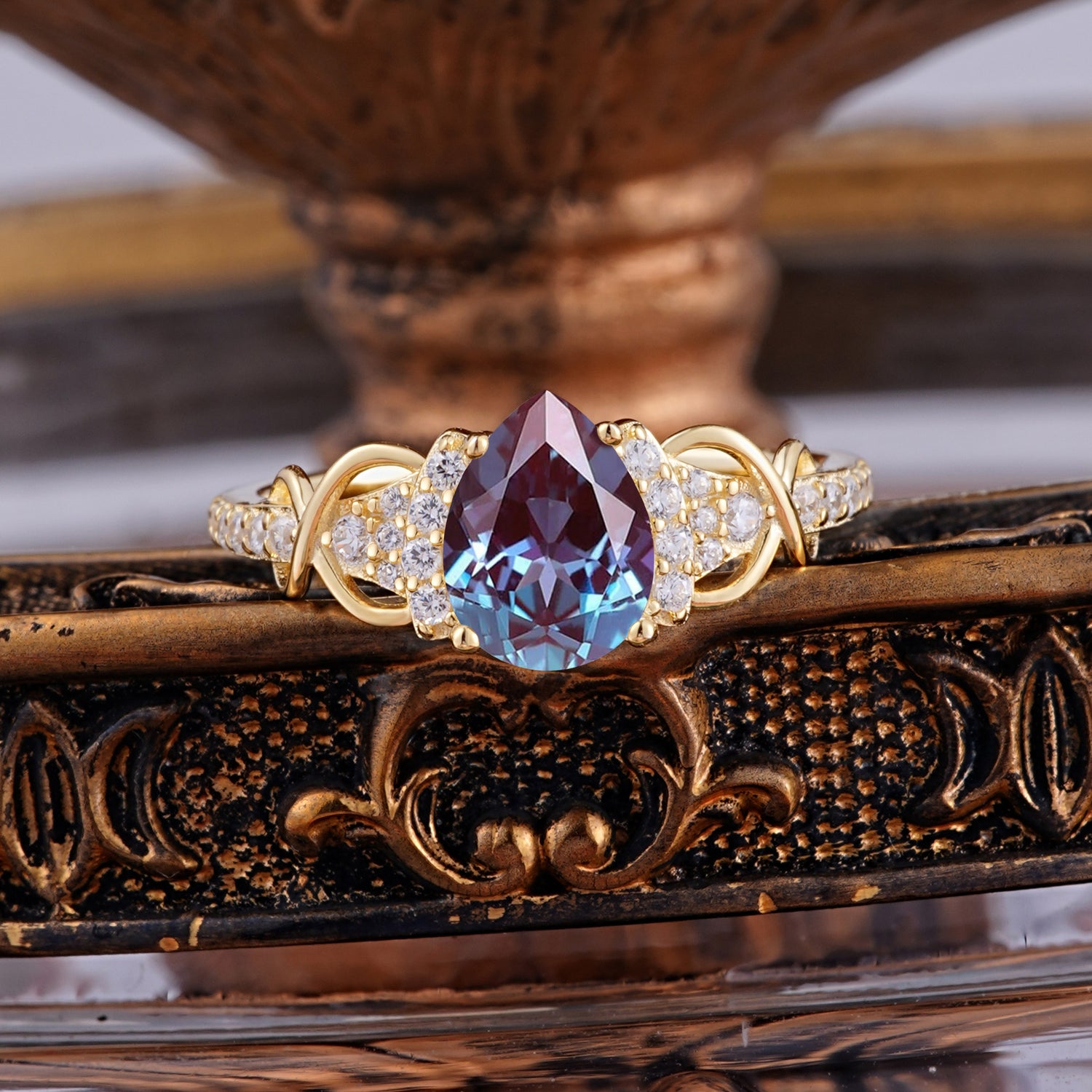 Luxury 4-Prong Pear-Shaped Alexandrite Engagement Ring