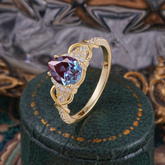 Luxury 4-Prong Pear-Shaped Alexandrite Wedding Ring