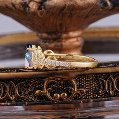 Luxury 4-Prong Pear-Shaped Alexandrite Wedding Ring