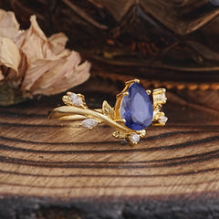 Nature-Inspired 6-Prong Teardrop Tanzanite Engagement Ring