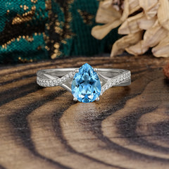 Timeless Vintage 4-Prong Pear-Cut Aquamarine Engagement Ring