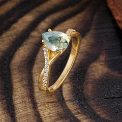 Timeless Vintage 4-Prong Pear-Cut Natural Moss Agate Engagement Ring