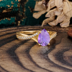 Timeless Vintage 4-Prong Pear-Cut Amethyst Engagement Ring