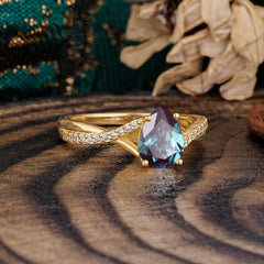 Timeless Vintage 4-Prong Pear-Cut Alexandrite Engagement Ring