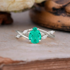 Lux Minimalist 4-Prong Pear-Cut Emerald Engagement Ring