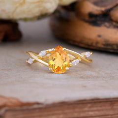 Lux Minimalist 4-Prong Pear-Cut Citrine Engagement Ring