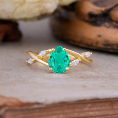 Lux Minimalist 4-Prong Pear-Cut Emerald Engagement Ring