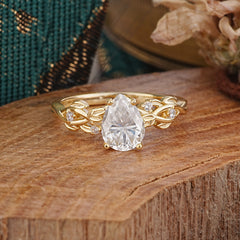 Pear Shape Leaf Moissanite Engagement Ring – Nature Inspired Vine Wedding Ring for Women